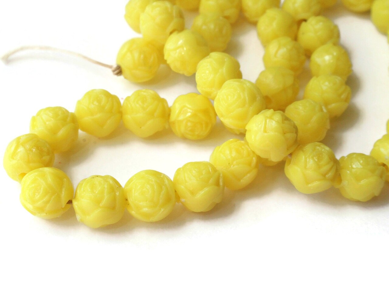 44 8mm Vintage Plastic Yellow Pressed Rose Beads Full Strand